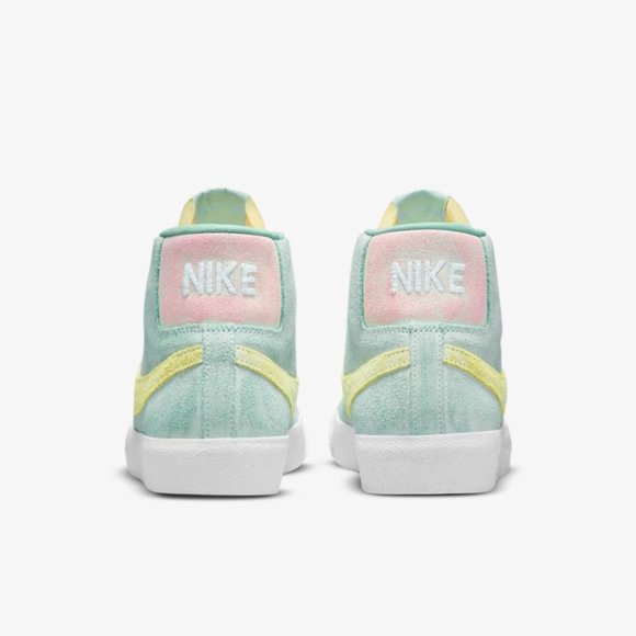 NIB Nike SB Zoom Blazer Mid Prm Lt Dew/Lt Zitron-Green Glow DA1839 300 - Picture 3 of 11